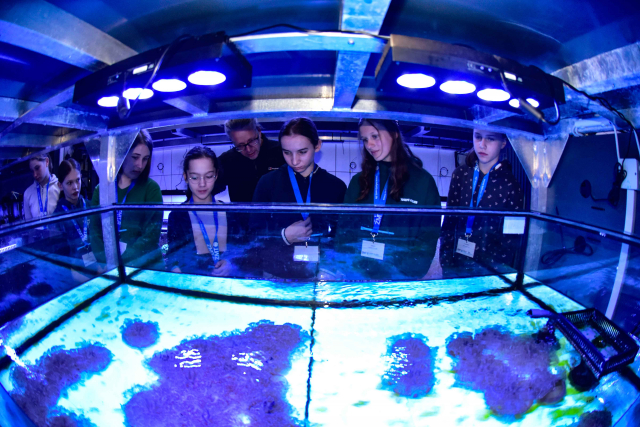 Girls`/ Boys` Day students in the ZMT's seawater plant | Photo: Lisa Zimmermann, ZMT