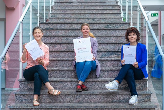 The project team "audit berufundfamilie" at ZMT(left to right): Dr. Janine Reinhard, Dr. Donata Monien (project head) and Elke Kasper | Photo: Matej Meza, ZMT