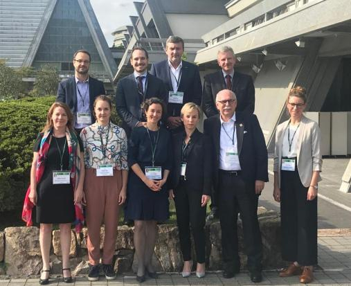 Pierre Stallforth (HKI), Thomas Dobner (HPI), Albert Sickmann (ISAS) mit Iris Wieczorek (Leibniz-Representation Tokyo), Anna-Katharina Hornidge (ZMT), Hildegard Westphal (ZMT), Matthias Kleiner (Leibniz Assocation) and Dorit Günther (ISAS)