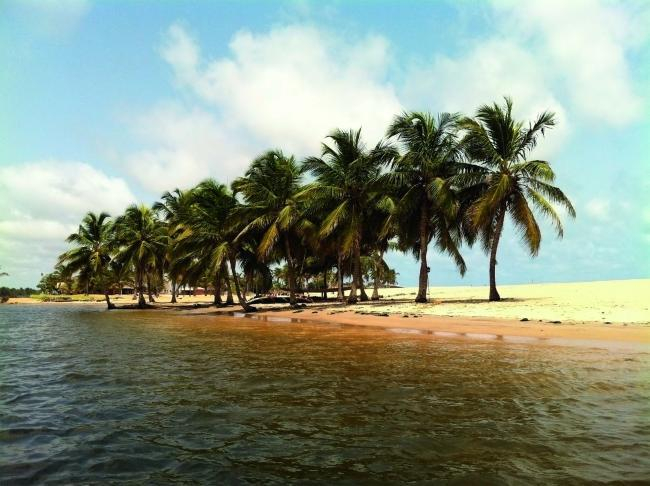 Küstenlinie in Keta (Ghana)