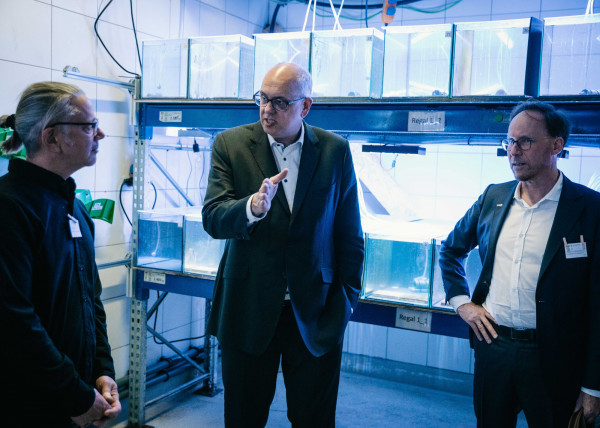 5 Besuch des Bremer Buergermeisters Andreas Bovenschulte am ZMT web 5 Besuch des Bremer Buergermeisters Andreas Bovenschulte am ZMT web