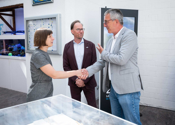antrittsbesuch karonlina kumar ja meier zmt   web