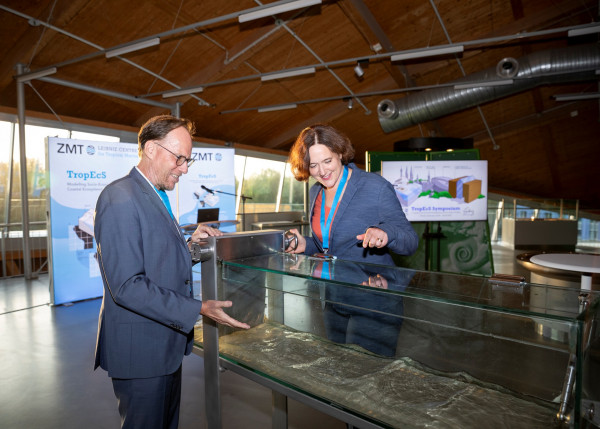 tropecs universum   tropecs universum